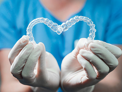 Uyesugi Dental | Periodontal Treatment, Ceramic Crowns and Preventative Program